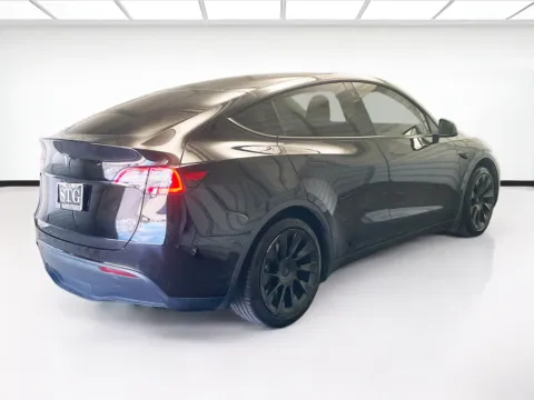 More photos of 2021 Tesla Model Y Standard Range at STG Montclair, CA