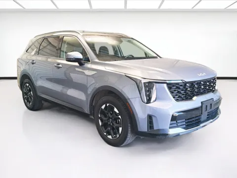 Another view of 2025 Kia Sorento S for sale in Montclair, CA at STG Montclair