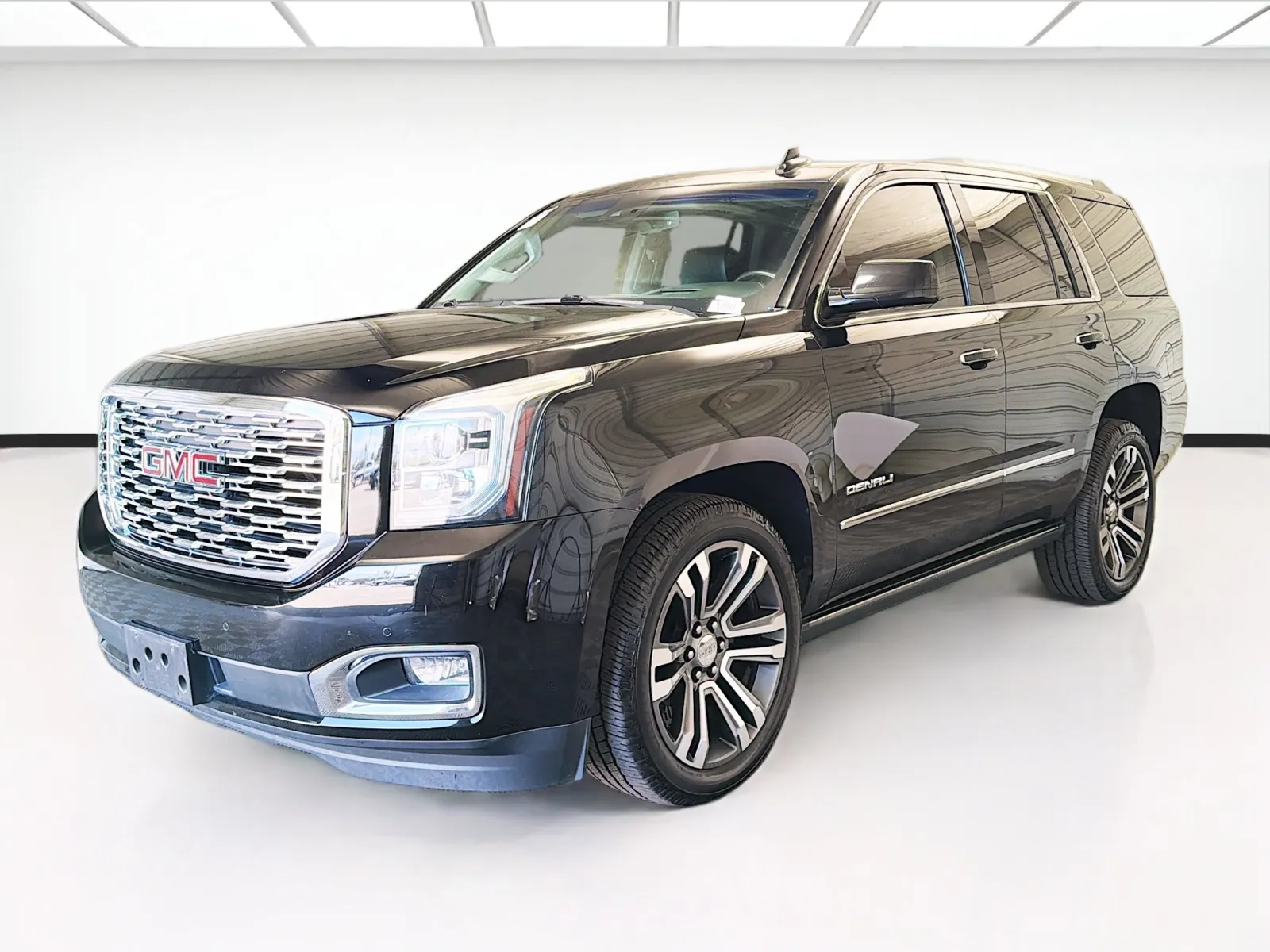 Black 2018 GMC Yukon Denali for sale in Montclair, CA