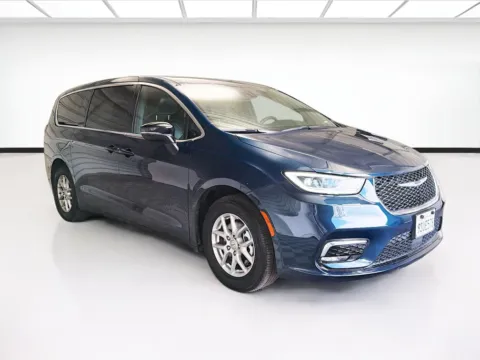 Another view of 2025 Chrysler Pacifica Select for sale in Montclair, CA at STG Montclair