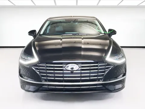 Photos of 2022 Hyundai Sonata Hybrid Limited for sale in Montclair, CA at STG Montclair