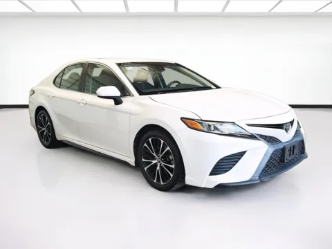 Another view of 2018 Toyota Camry SE for sale in Montclair, CA at STG Montclair