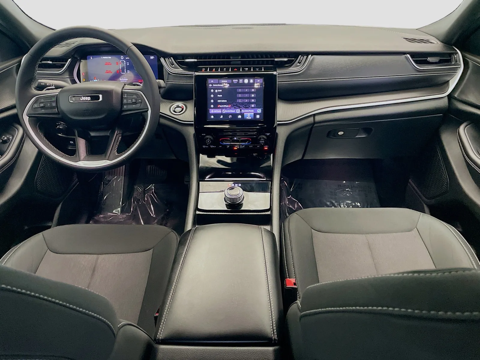 Jeep Grand Cherokee L photo 14