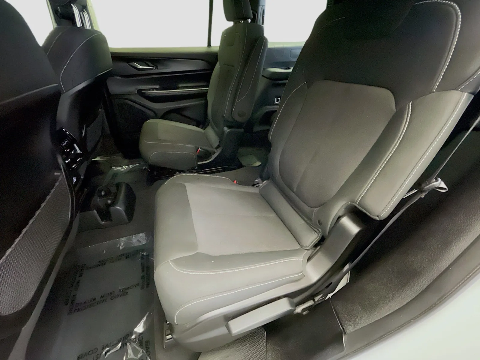 Jeep Grand Cherokee L photo 15