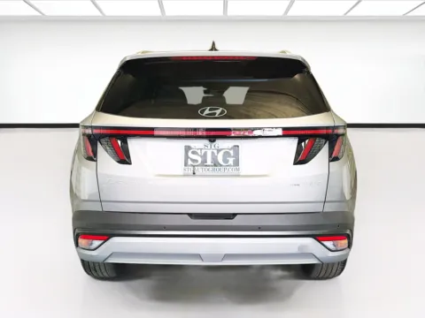 More photos of 2025 Hyundai Tucson Hybrid Limited at STG Montclair, CA