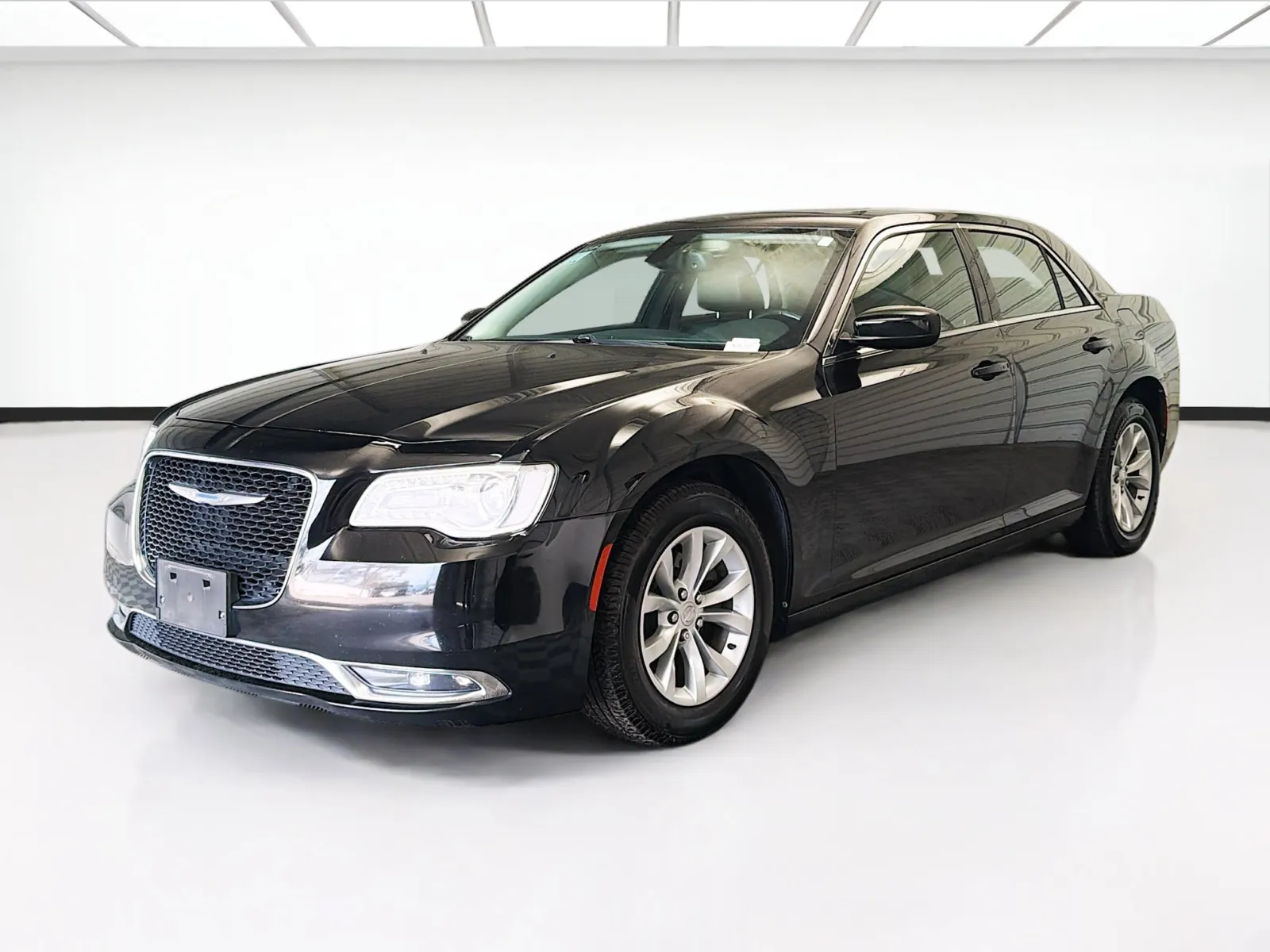 Black 2016 Chrysler 300 Limited for sale in Montclair, CA