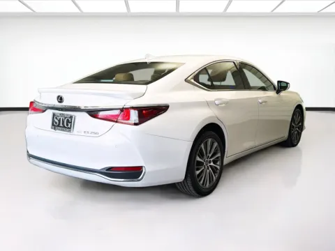 More photos of 2021 Lexus ES 250 at STG Montclair, CA