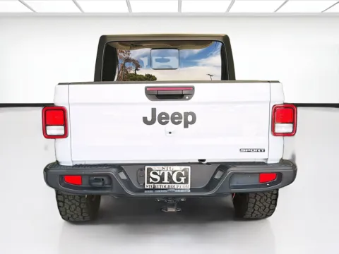 More photos of 2021 Jeep Gladiator Sport at STG Montclair, CA