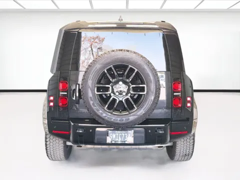 More photos of 2024 Land Rover Defender 110 X-Dynamic SE FAMILY PACKAGE at STG Montclair, CA