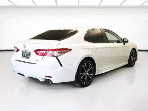 More photos of 2019 Toyota Camry SE at STG Montclair, CA