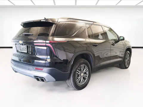 More photos of 2024 Chevrolet Traverse LT 2LT at STG Montclair, CA