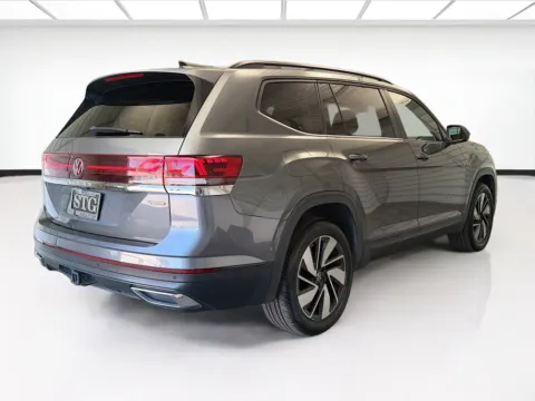 More photos of 2024 Volkswagen Atlas 2.0T SE w/Technology at STG Montclair, CA