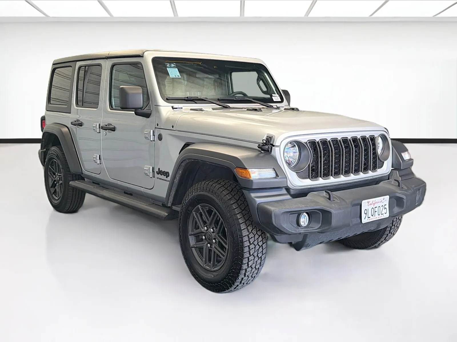 Jeep Wrangler photo 3