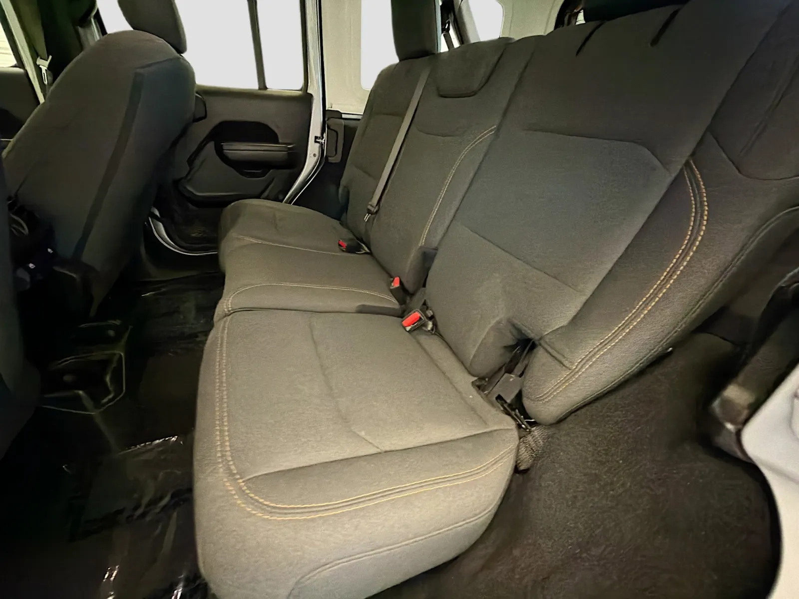Jeep Wrangler photo 13