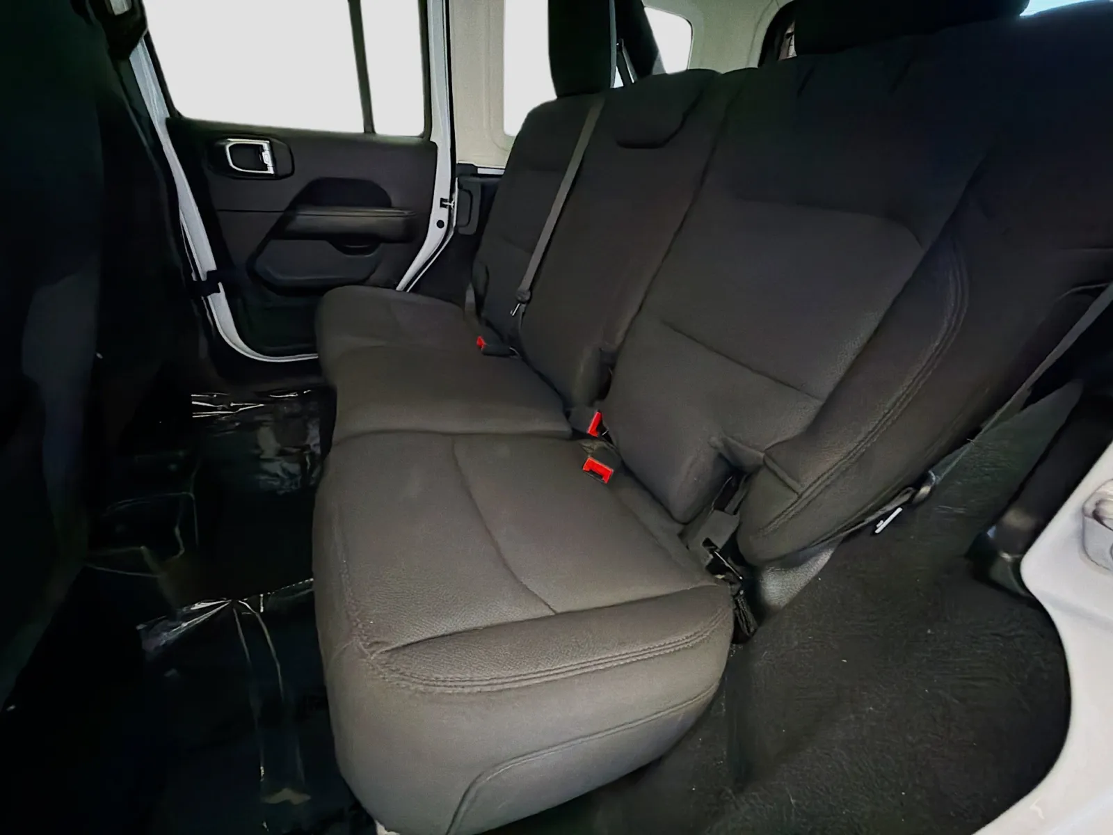 Jeep Wrangler photo 13