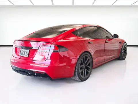 More photos of 2022 Tesla Model S at STG Montclair, CA
