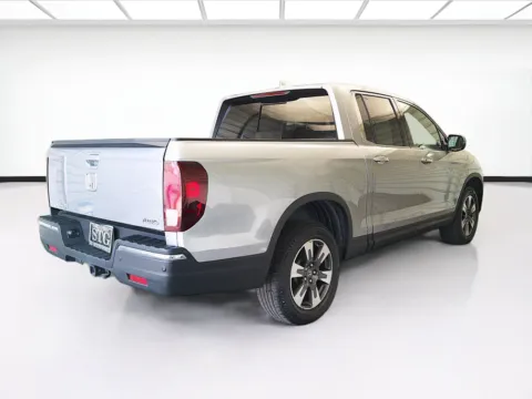 More photos of 2017 Honda Ridgeline RTL-E at STG Montclair, CA