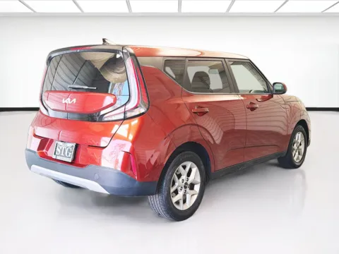 More photos of 2023 Kia Soul LX at STG Montclair, CA
