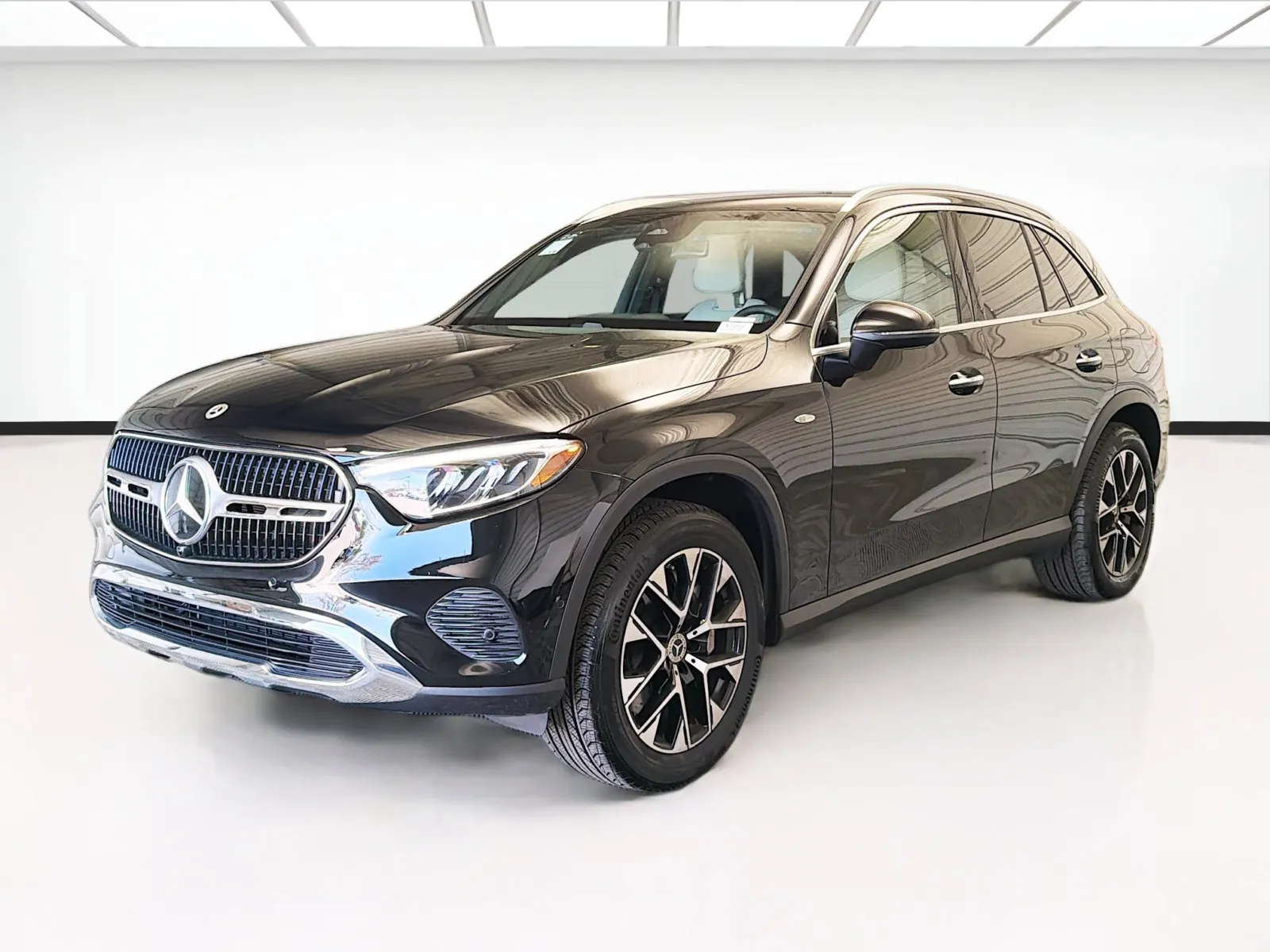 Black 2025 Mercedes-Benz GLC 350e 4MATIC for sale in Montclair, CA