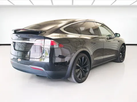 More photos of 2020 Tesla Model X Long Range Plus at STG Montclair, CA