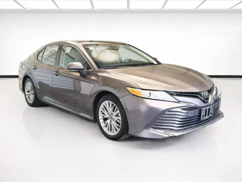 Another view of 2020 Toyota Camry XLE PANORAMIC GLASS ROOF & SLIDING MOONROOF for sale in Montclair, CA at STG Montclair