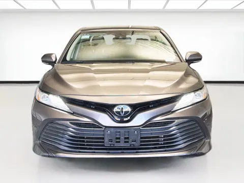 Photos of 2020 Toyota Camry XLE PANORAMIC GLASS ROOF & SLIDING MOONROOF for sale in Montclair, CA at STG Montclair