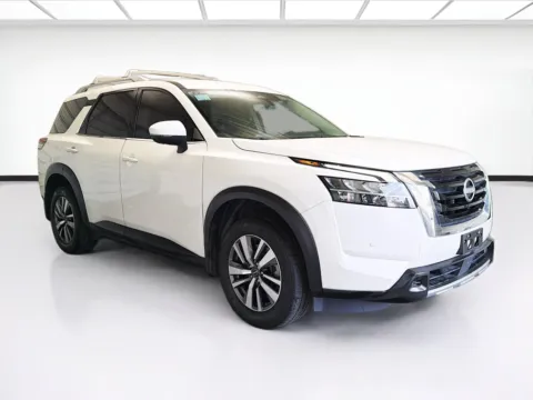 Another view of 2023 Nissan Pathfinder SL for sale in Montclair, CA at STG Montclair
