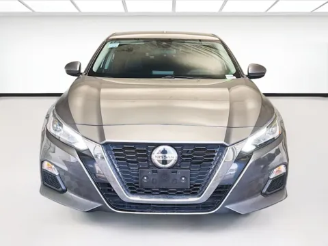 Photos of 2021 Nissan Altima 2.5 SV for sale in Montclair, CA at STG Montclair