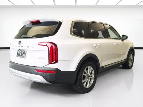 More photos of 2021 Kia Telluride LX at STG Montclair, CA