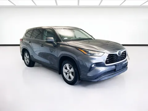 Another view of 2022 Toyota Highlander LE for sale in Montclair, CA at STG Montclair