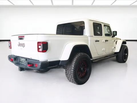 More photos of 2020 Jeep Gladiator Rubicon at STG Montclair, CA
