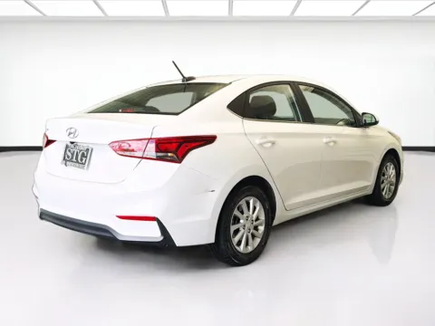 More photos of 2022 Hyundai Accent SEL at STG Montclair, CA