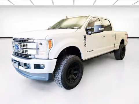 White 2019 Ford F-250SD Platinum for sale in Montclair, CA