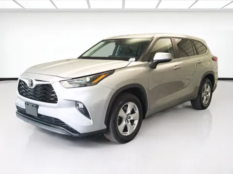 Silver 2023 Toyota Highlander LE for sale in Montclair, CA