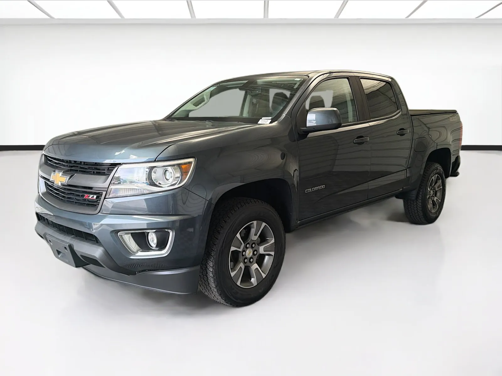 Gray 2019 Chevrolet Colorado Z71 for sale in Montclair, CA