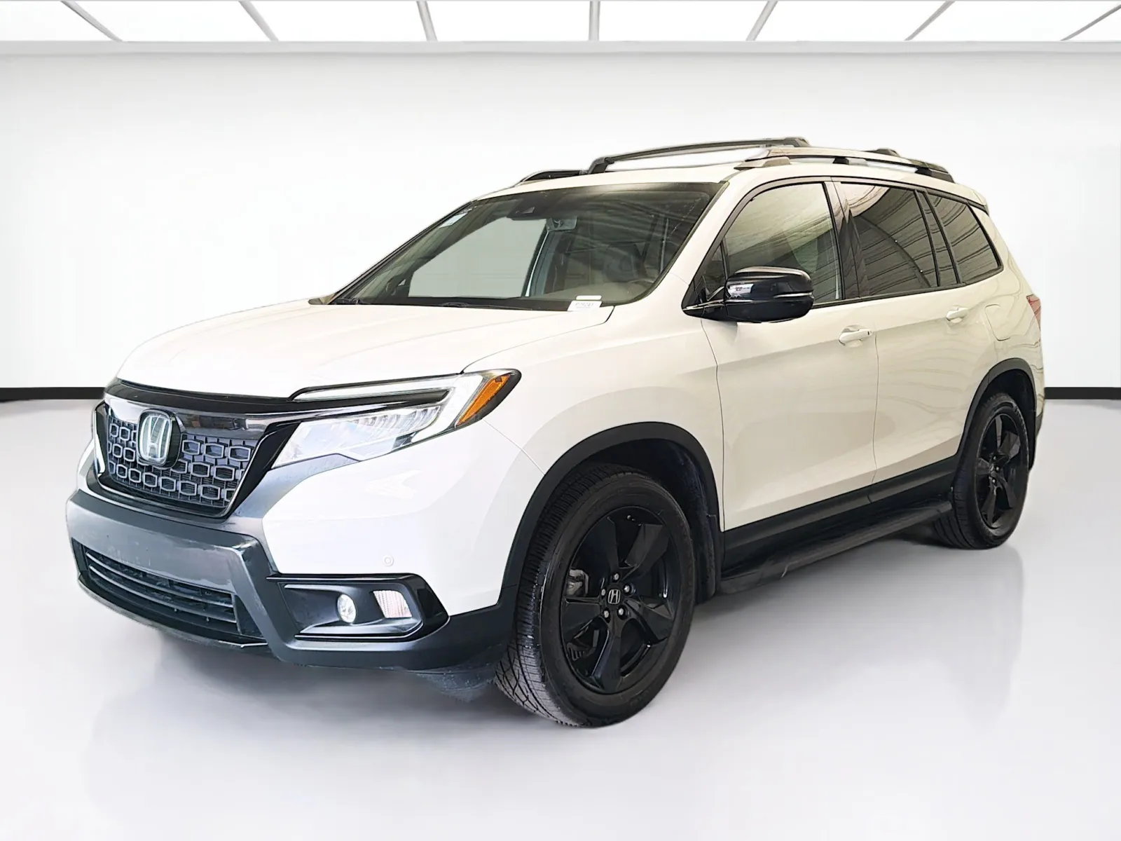 White 2019 Honda Passport Elite for sale in Montclair, CA