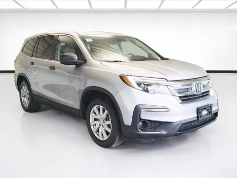 Another view of 2020 Honda Pilot LX for sale in Montclair, CA at STG Montclair