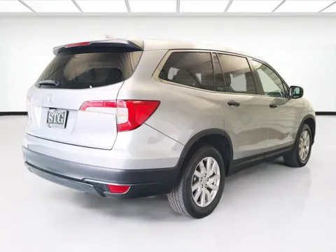 More photos of 2020 Honda Pilot LX at STG Montclair, CA