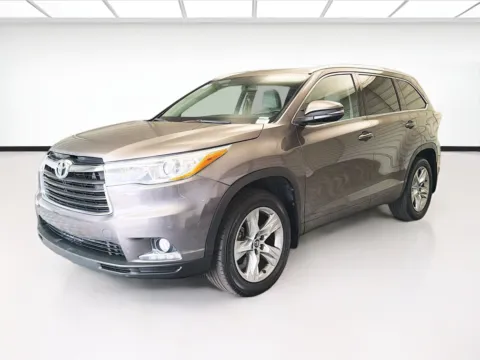 Gray 2016 Toyota Highlander Limited for sale in Montclair, CA