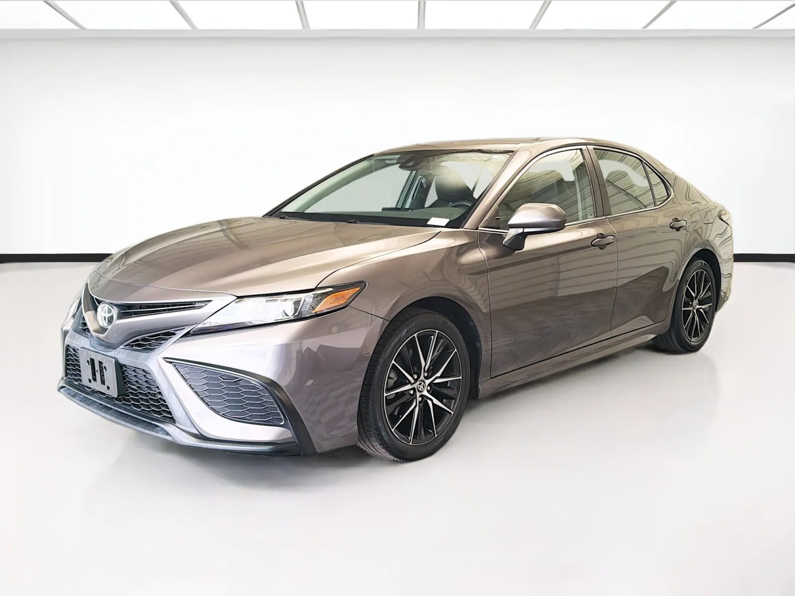 Gray 2021 Toyota Camry SE for sale in Montclair, CA