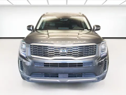 Photos of 2020 Kia Telluride S for sale in Montclair, CA at STG Montclair