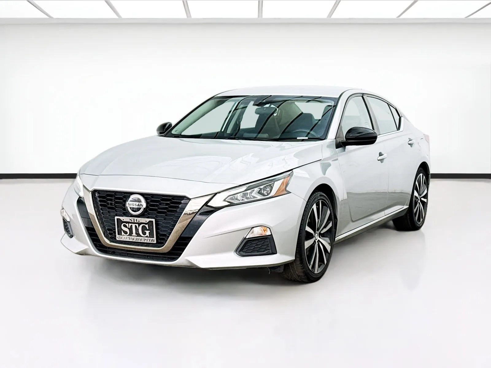 Used 2022 Nissan Altima 2.5 SR for sale in Montclair, CA at STG