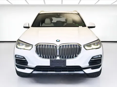 Photos of 2020 BMW X5 sDrive40i for sale in Montclair, CA at STG Montclair