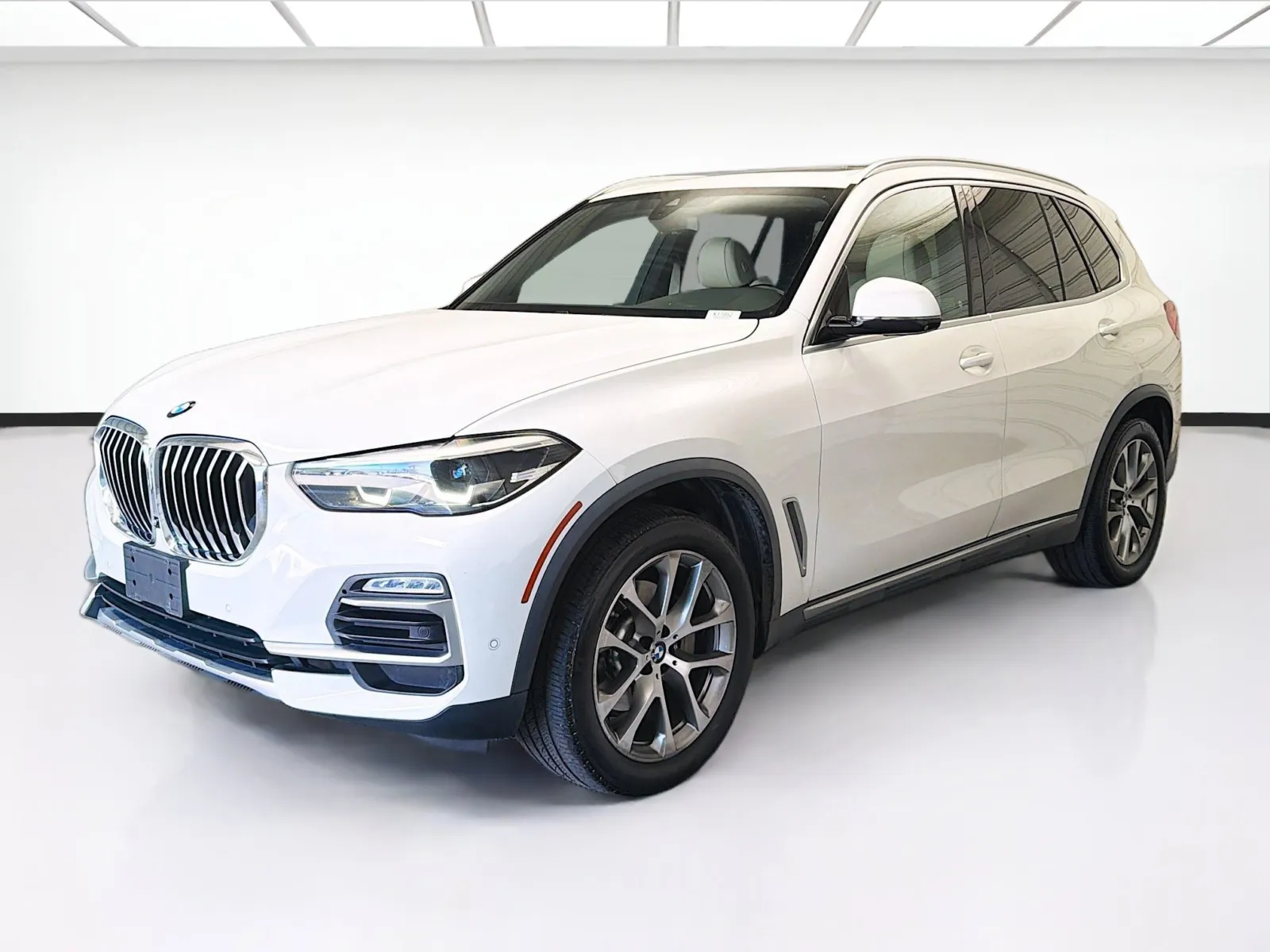 2020 BMW X5 sDrive40i's photo