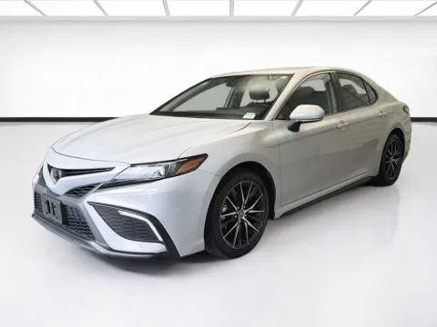 White 2024 Toyota Camry SE for sale in Montclair, CA