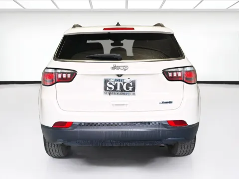 More photos of 2018 Jeep Compass Latitude at STG Montclair, CA