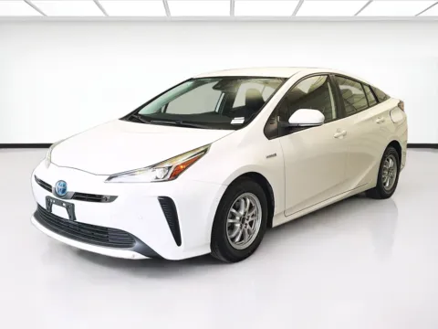White 2022 Toyota Prius LE for sale in Montclair, CA