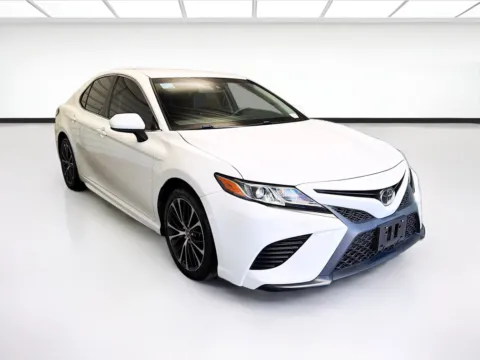 Another view of 2018 Toyota Camry SE for sale in Montclair, CA at STG Montclair