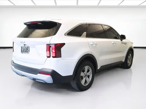 More photos of 2025 Kia Sorento LX at STG Montclair, CA