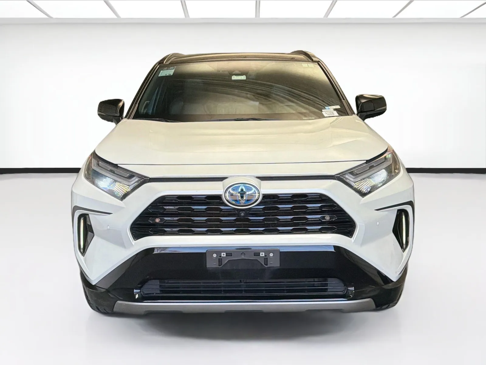 Toyota RAV4 photo 2